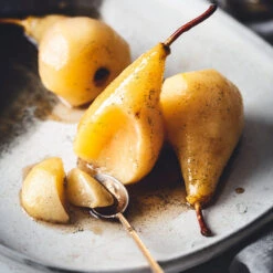 Luscious Pear Tree -Fruit Tree Shop Luscious Pear 3